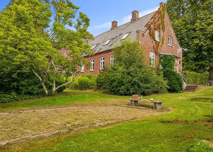 Semesterbostad Rondegaard - Main House Rønde